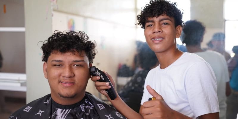 El Triunfo de una Madre Emprendedora en las Escuelas de  Oficios