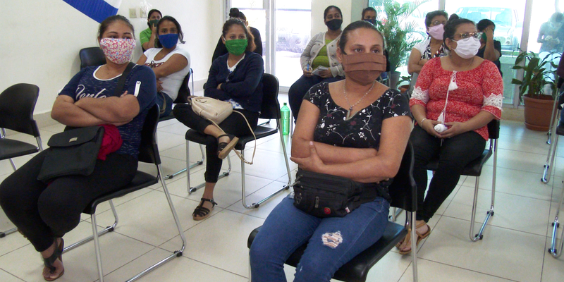 Capacitaciones a mujeres emprendedoras