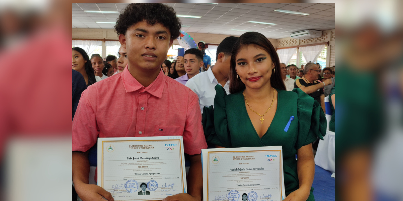 Graduación de la XXXVII Promoción en el  Centro Tecnológico de Jalapa
