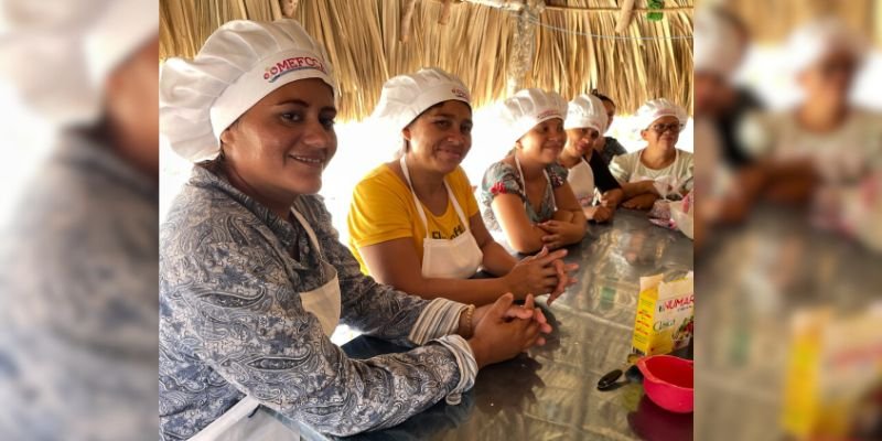 Mujeres protagonistas en la elaboración de  productos a base de miel