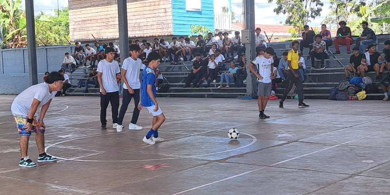 Jornada Deportiva "Reto de Campeones": Promoviendo la Vida Sana a Través del Deporte
