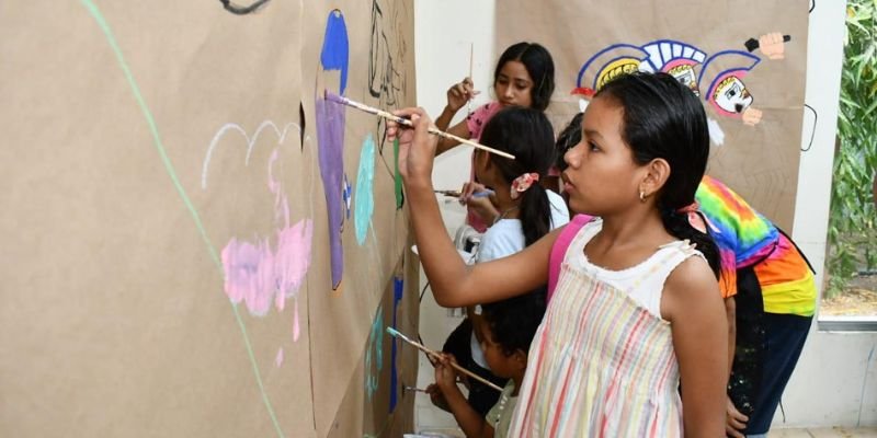 Celebran Segunda Edición de Artes a Puertas Abiertas con los mimados de la Revolución