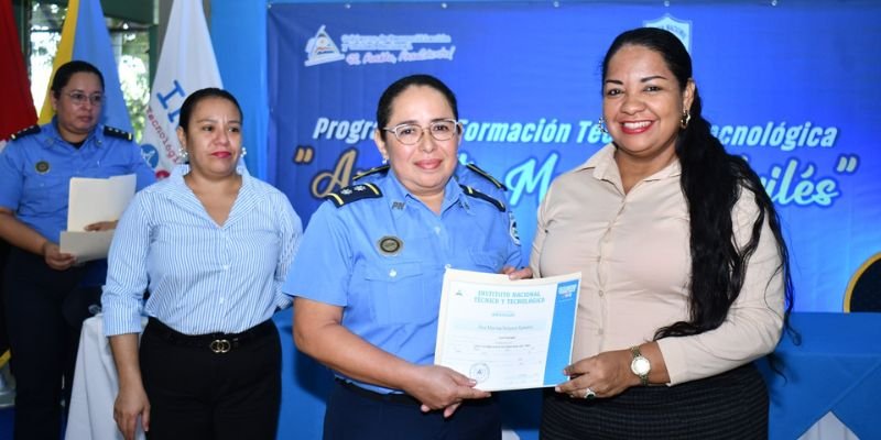 INATEC y Policía Nacional celebran II Promoción del Programa “Angelita Morales Avilés” e inician tercera edición 2025