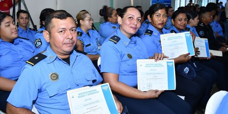INATEC y Policía Nacional celebran II Promoción del Programa “Angelita Morales Avilés” e inician tercera edición 2025