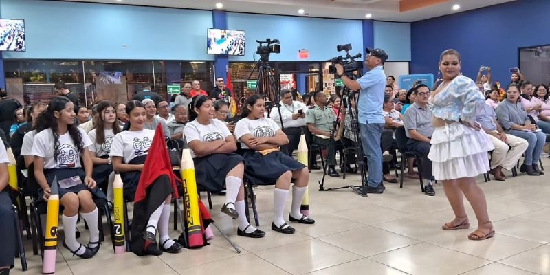 Sistema Educativo Nacional celebra legado de la Cruzada de Alfabetización