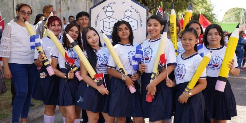 Sistema Educativo inicia jornada conmemorativa de la Cruzada Nacional de Alfabetización