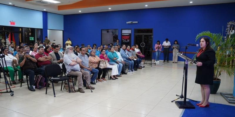 Sistema Educativo Nacional celebra foro en conmemoración del 46 aniversario del Inicio de la Gran Cruzada Nacional de Alfabetización