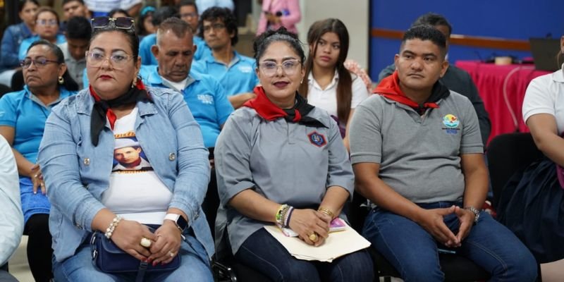Sistema Educativo Nacional celebra foro en conmemoración del 46 aniversario del Inicio de la Gran Cruzada Nacional de Alfabetización