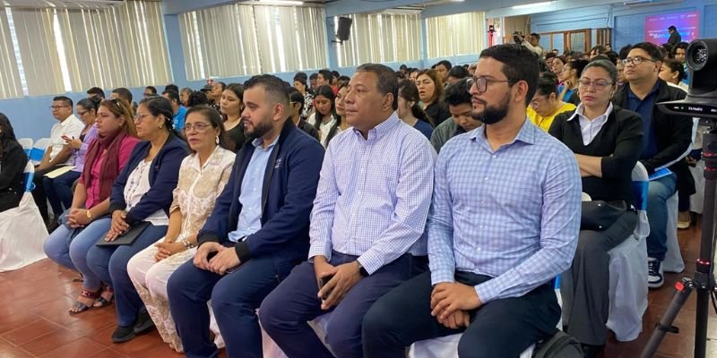 Primer Catálogo de Herramientas de Inteligencia Artificial para Maestros y Maestras