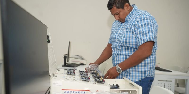 Taller Luban de Nicaragua: avanza instalación de equipos de alta Tecnología