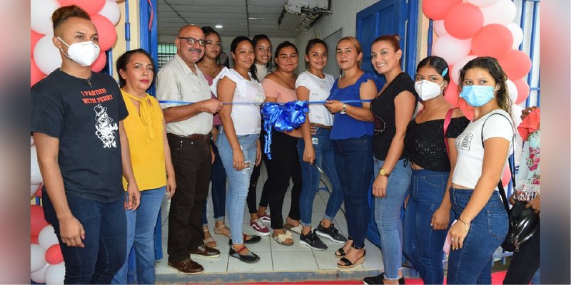 Centro Tecnológico de Chinandega estrena moderna Aula de Belleza rehabilitada y equipada