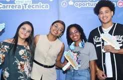 Estudiantes celebran la paz y el aprendizaje en el III Festival Nacional de Técnicos Profesionales Bilingües
