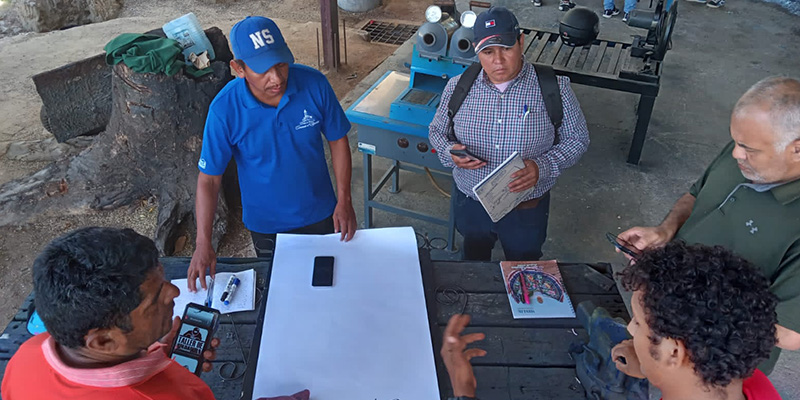 Estudiantes en el Centro Tecnológico de Ocotal